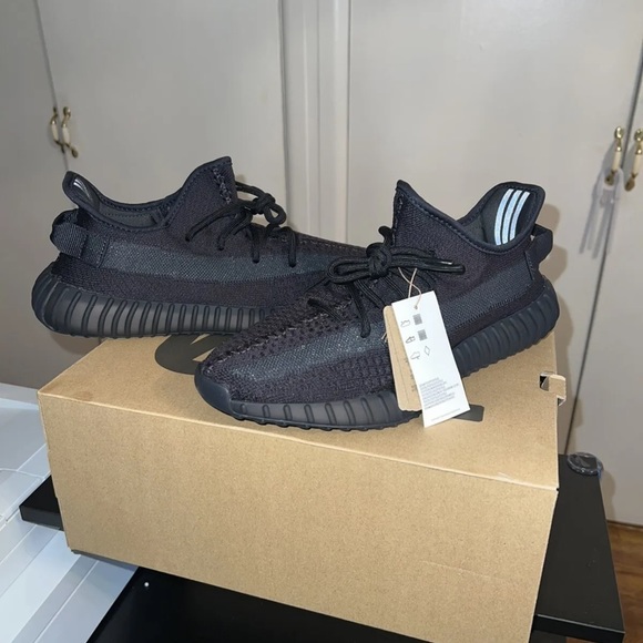 Adidas Yeezy Boost 350 V2 Mens Style : Hq4540